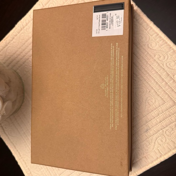 Coach NWT Wristlet with Heart and C Charms Box Set - Picture 8 of 9